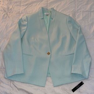 Women’s Blazer with Gold Clasp